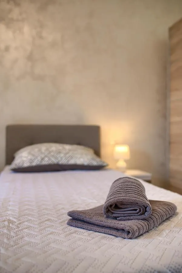 Luksuzni Apartmani Asi S Bazenom Fazana 0*,  Croatia
